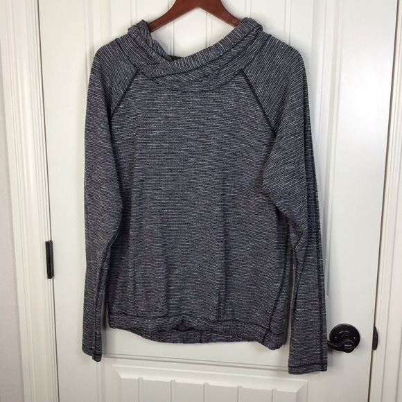 Lululemon Healthy Heart Pullover in Coco Pique Black White Size 8. - Picture 2 of 7